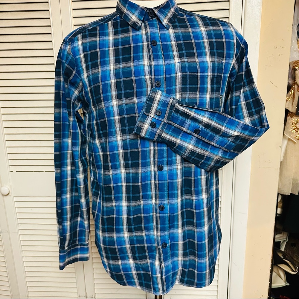 COLUMBIA Size SMALL Long Sleeve Cotton Button Down